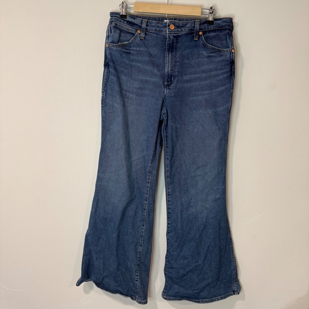 Wrangler Womens Wanderer High Rise Flare Jeans 30 Blue Stretch Retro